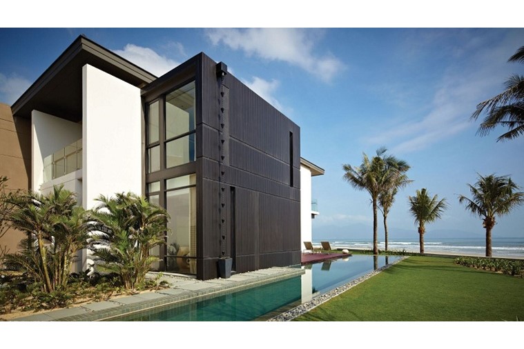 3 Bedroom Ocean Front Villa 